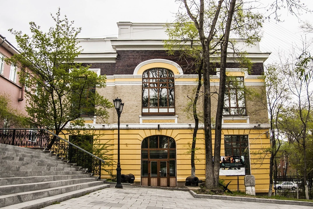Прогулка по центру Владивостока: улица Светланская